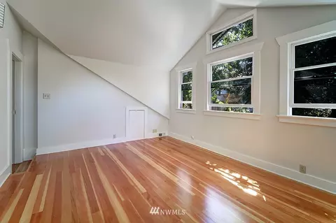3015 E Spring St, Seattle, WA 98122 photo 15