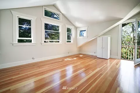 3015 E Spring St, Seattle, WA 98122 photo 13