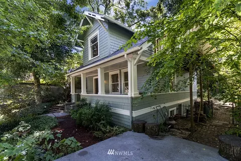 3015 E Spring St, Seattle, WA 98122 photo 2