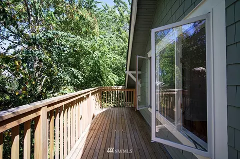 3015 E Spring St, Seattle, WA 98122 photo 16