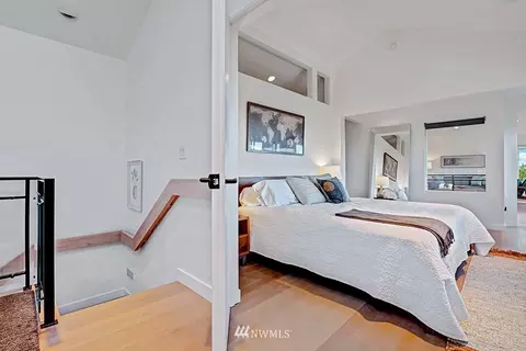 2425 E Helen St, Seattle, WA 98112 photo 16