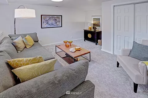 2425 E Helen St, Seattle, WA 98112 photo 21