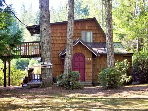 111 E Orchard Beach Dr, Grapeview, WA 98546 photo 1