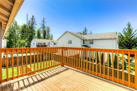 19904 16th Ave E, Spanaway, WA 98387 photo 4