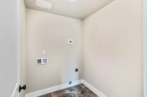 90 Eugenia Pl, Allyn, WA 98524 photo 13