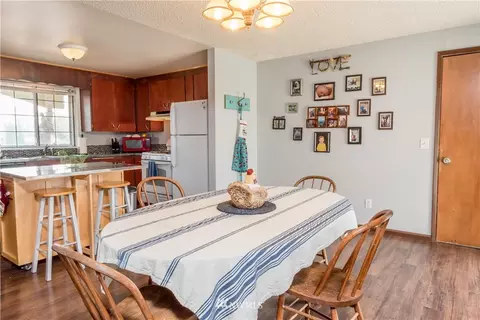 703 Kansas St SW, Orting, WA 98360 photo 9