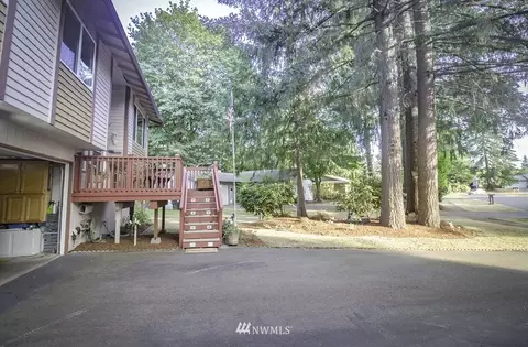 3714 Hoadly Loop SE, Tumwater, WA 98501 photo 2