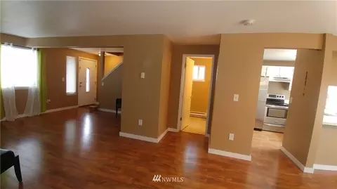9105 11th Pl W, Everett, WA 98204 photo 3