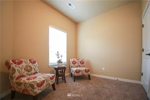 20312 40th Ave E, Spanaway, WA 98387 photo 2
