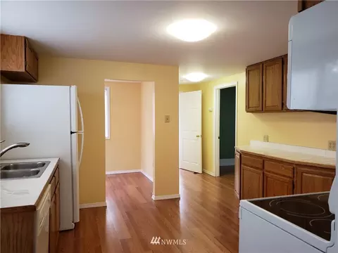 2924 Cedar St, Everett, WA 98201 photo 5