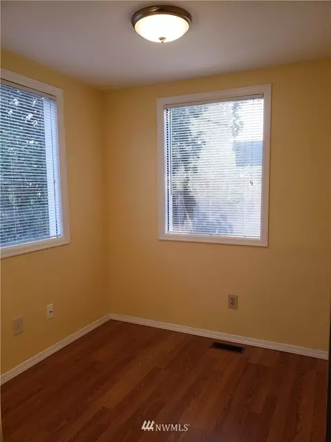 2924 Cedar St, Everett, WA 98201 photo 6