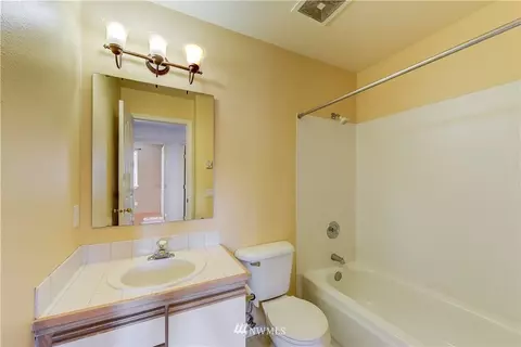 9727 18th Ave W #B302, Everett, WA 98204 photo 10