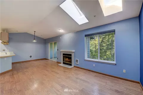 9727 18th Ave W #B302, Everett, WA 98204 photo 2