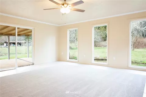 18217 Elkhorn Blvd E, Orting, WA 98360 photo 5