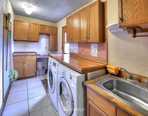 406 168th St E, Spanaway, WA 98387 photo 13