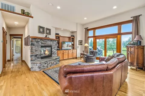 281 E Soderberg Rd, Allyn, WA 98524 photo 4