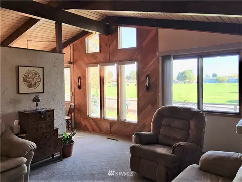 905 E Hamlet St, Othello, WA 99344 photo 4