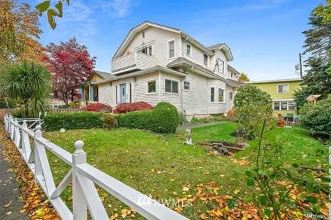 332 17th Ave E, Seattle, WA 98112 photo 1
