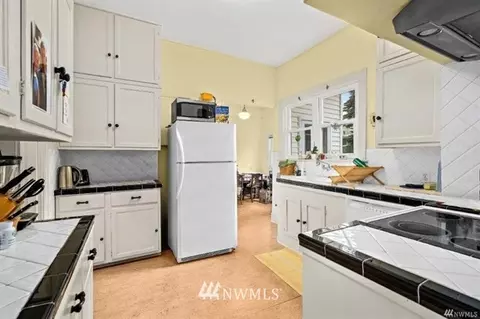 332 17th Ave E, Seattle, WA 98112 photo 16
