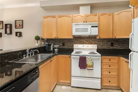 12118 NE 171st Pl #E-102, Bothell, WA 98011 photo 10