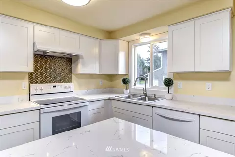 10304 27th Dr SE, Everett, WA 98208 photo 7