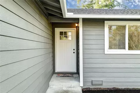 10304 27th Dr SE, Everett, WA 98208 photo 2