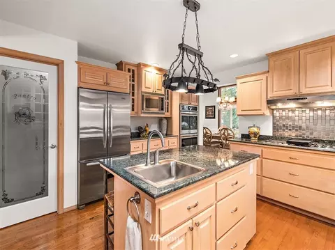 330 E Soderberg Rd, Allyn, WA 98524 photo 8