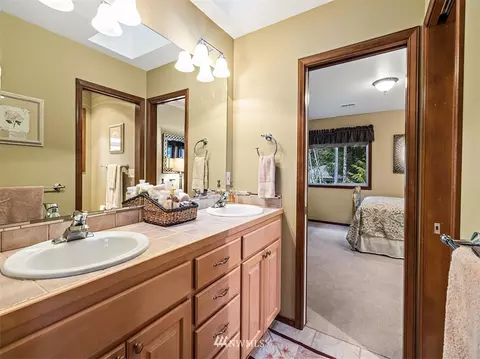 330 E Soderberg Rd, Allyn, WA 98524 photo 18