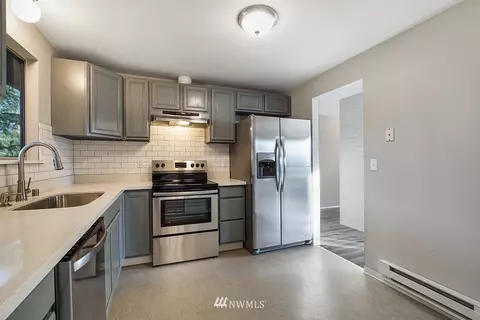 17010 19th Ave E, Spanaway, WA 98387 photo 4