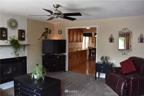 729 216th St SW, Bothell, WA 98021 photo 4