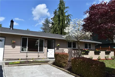 729 216th St SW, Bothell, WA 98021 photo 2