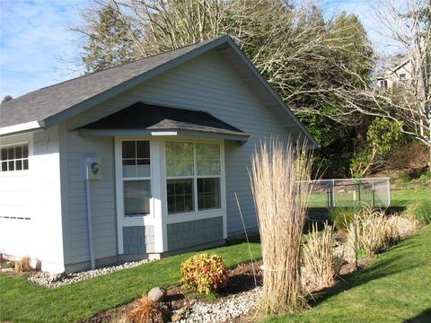 914 E Spruce St, Ilwaco, WA 98624 photo 2
