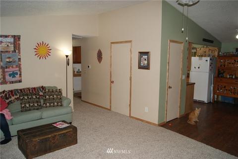 408 Olson Rd, Longview, WA 98632 photo 4
