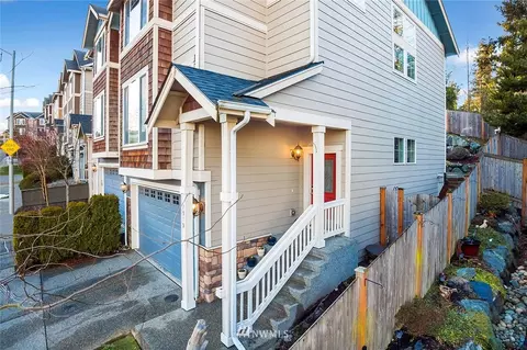 2919 Belmonte Ln, Everett, WA 98201 photo 2