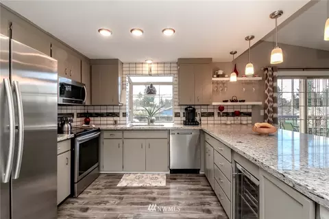 17202 Spanaway Ln E, Spanaway, WA 98387 photo 6