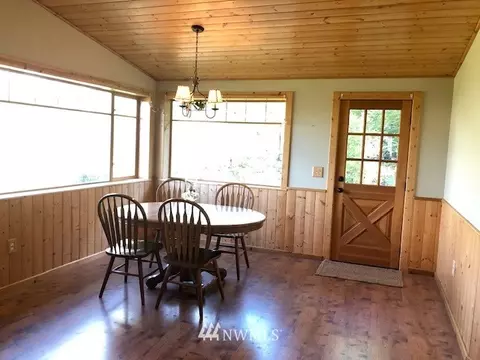 736 Avery Rd W, Winlock, WA 98596 photo 9