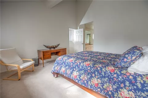 9721 Riverbend Dr, Bothell, WA 98011 photo 10