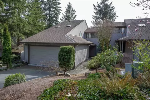 9721 Riverbend Dr, Bothell, WA 98011 photo 1