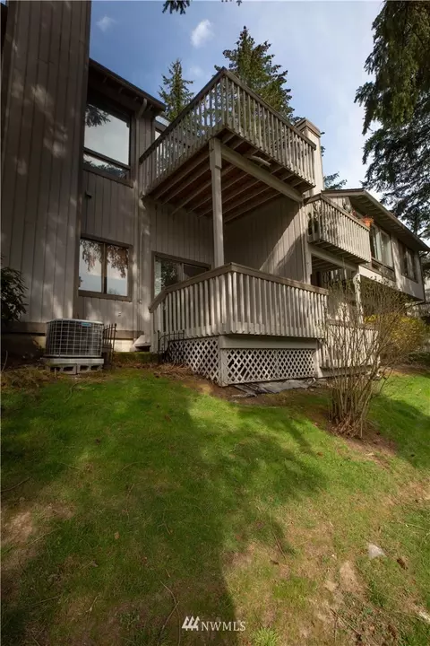 9721 Riverbend Dr, Bothell, WA 98011 photo 20