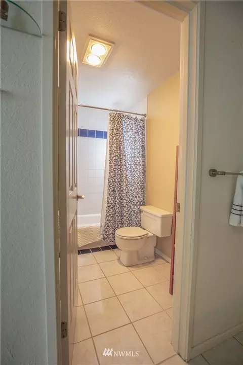 9721 Riverbend Dr, Bothell, WA 98011 photo 13