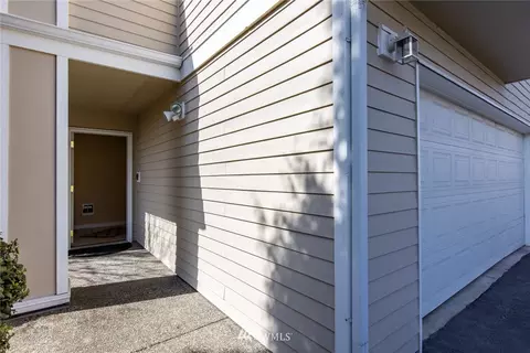 1522 196th St SE #D102, Bothell, WA 98012 photo 2