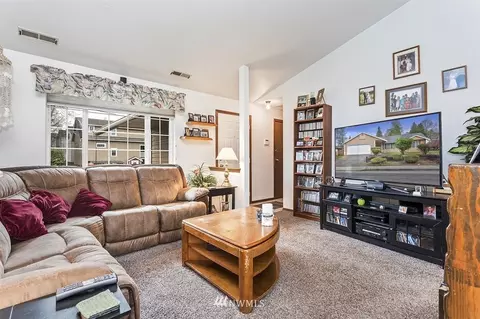 1125 Center Rd, Everett, WA 98204 photo 3
