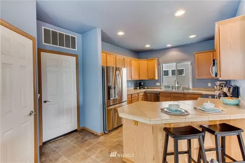 1604 181st St E, Spanaway, WA 98387 photo 8