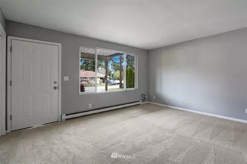 514 61st St SE, Everett, WA 98203 photo 2
