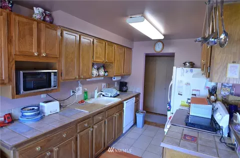 551 Elm Way, Edmonds, WA 98020 photo 7
