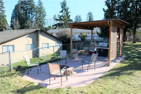 6015 Pebble Pl, Everett, WA 98203 photo 3