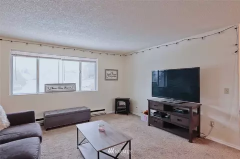 6015 Pebble Pl, Everett, WA 98203 photo 6