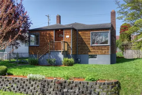 2606 Maple St, Everett, WA 98201 photo 1
