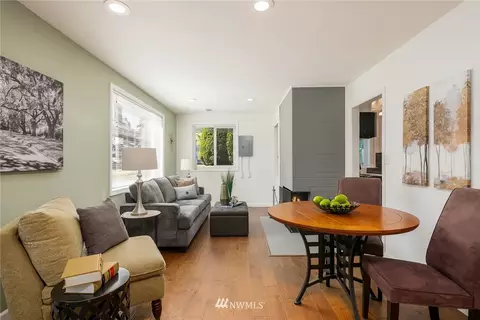 4232 Midvale Ave N, Seattle, WA 98103 photo 3
