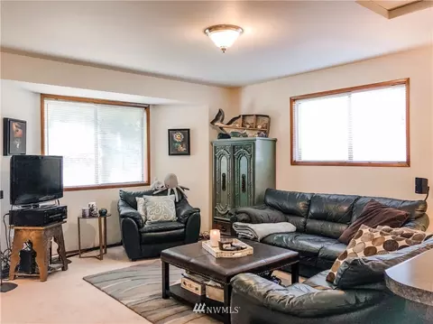 2121 Chestnut St, Everett, WA 98201 photo 5
